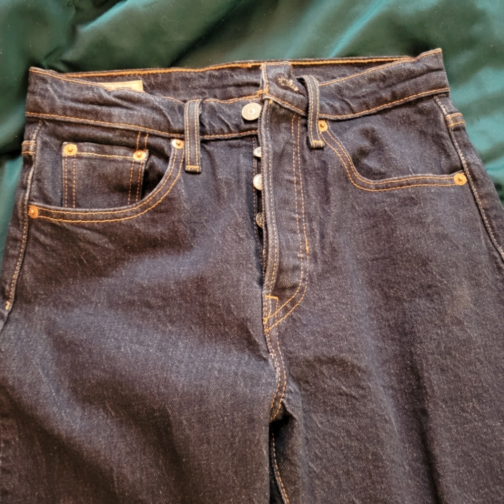 Levis 501 S Skinny Jeans size 25